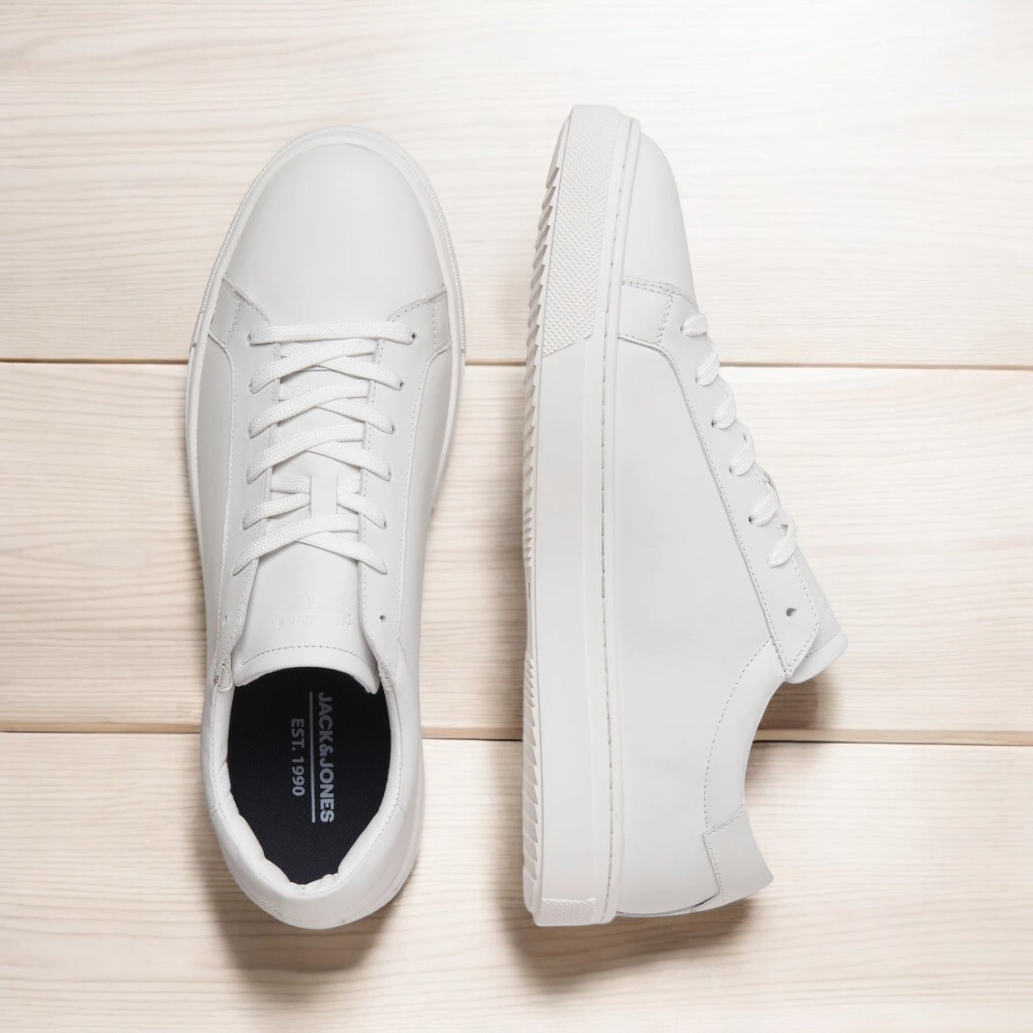 JACK & JONES FLAT SOLE UNISEX LEATHER SNEAKERS IN WHITE