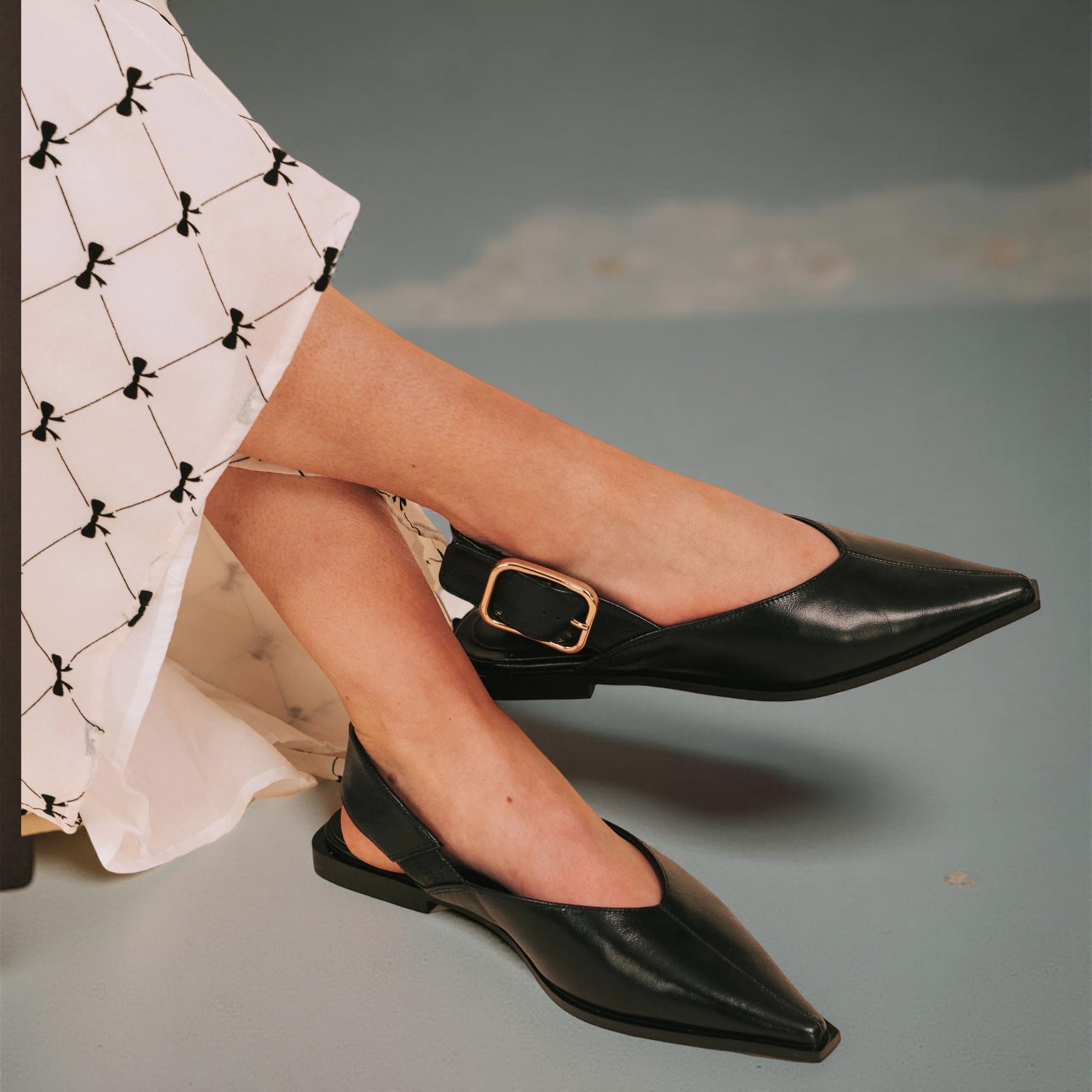 Steve Madden Buckle Detail Pointed Toe Flat in Black