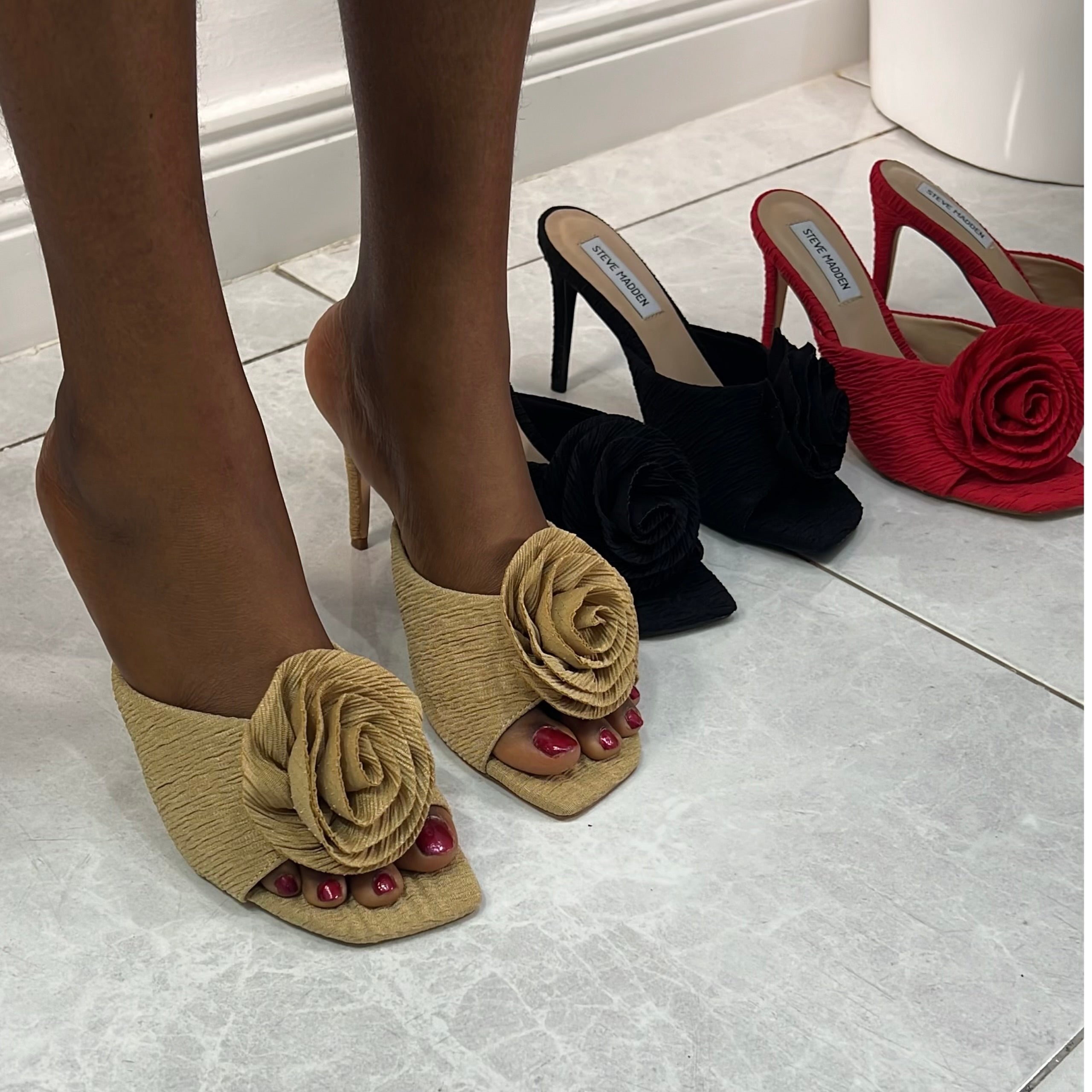 Basis Rose Heeled Mule in Beige