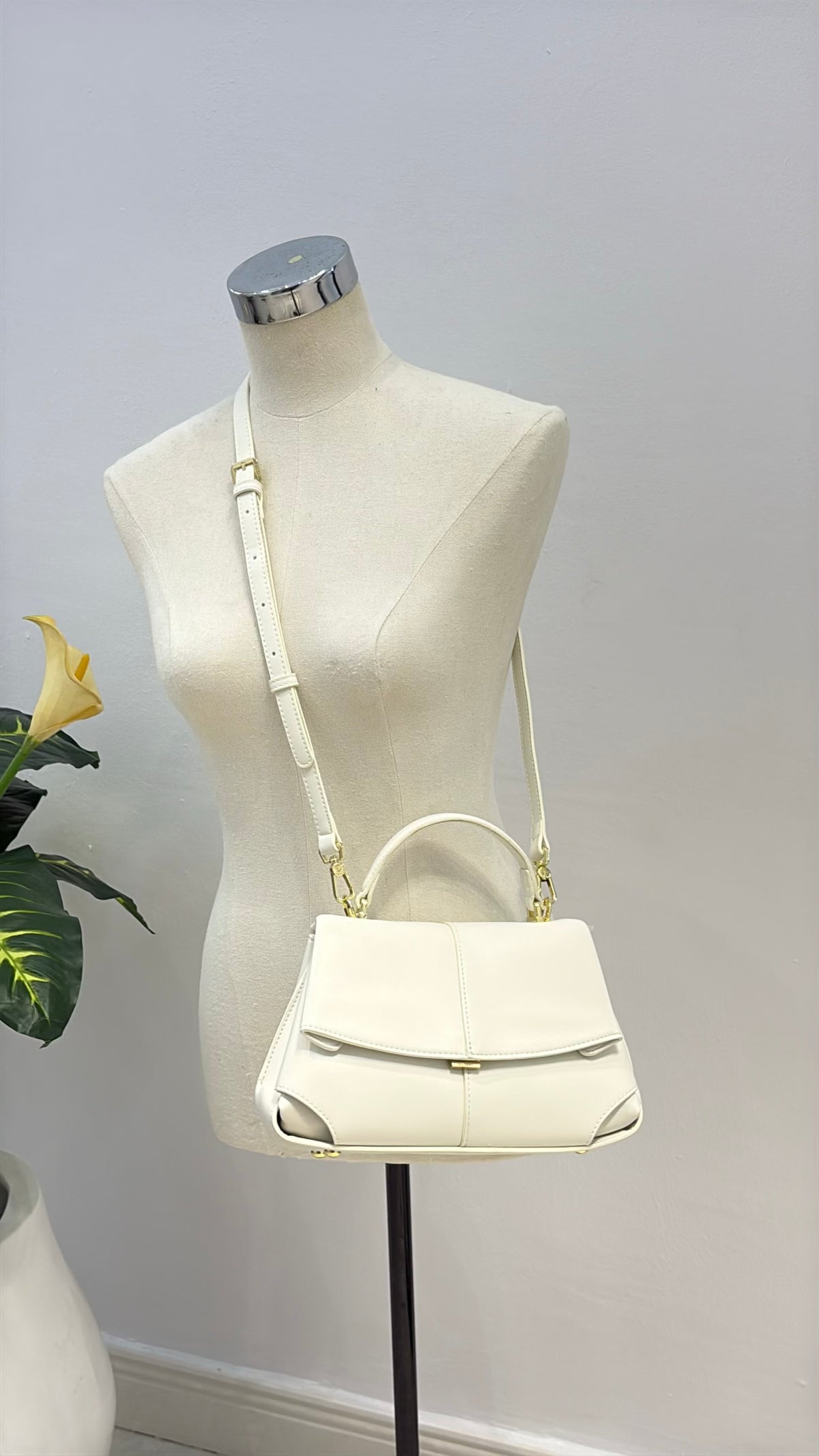 Versse Top Handle Small Bag in White
