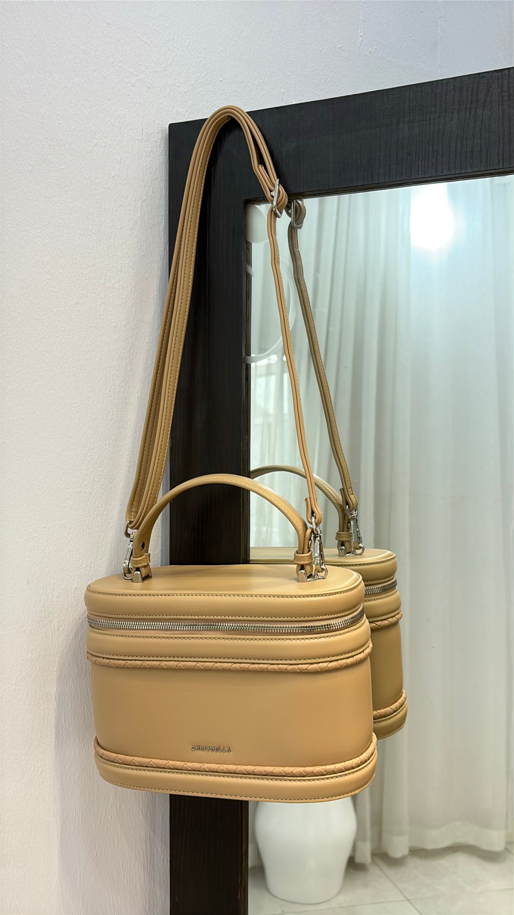 Chrisbella Top-Handle Bag with Tappings in Beige