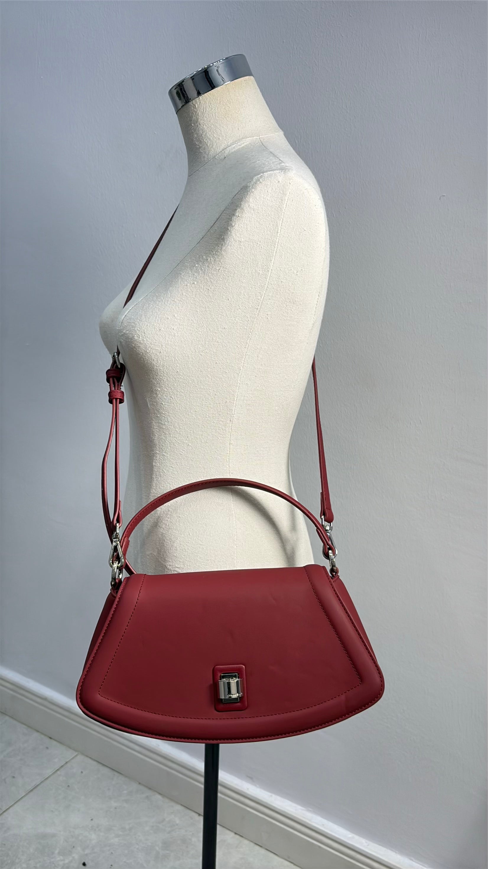 Chrisbella Top Handle Curve Bag in Wine