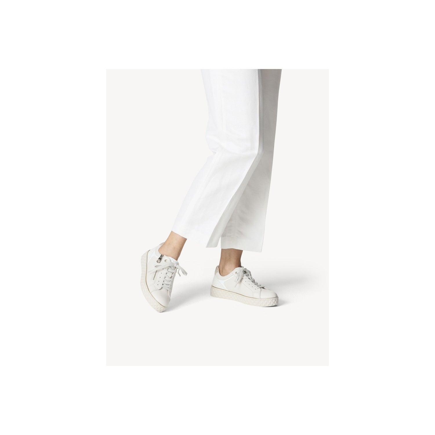 MARCO TOZZI ZIP DETAIL SNEAKERS IN WHITE