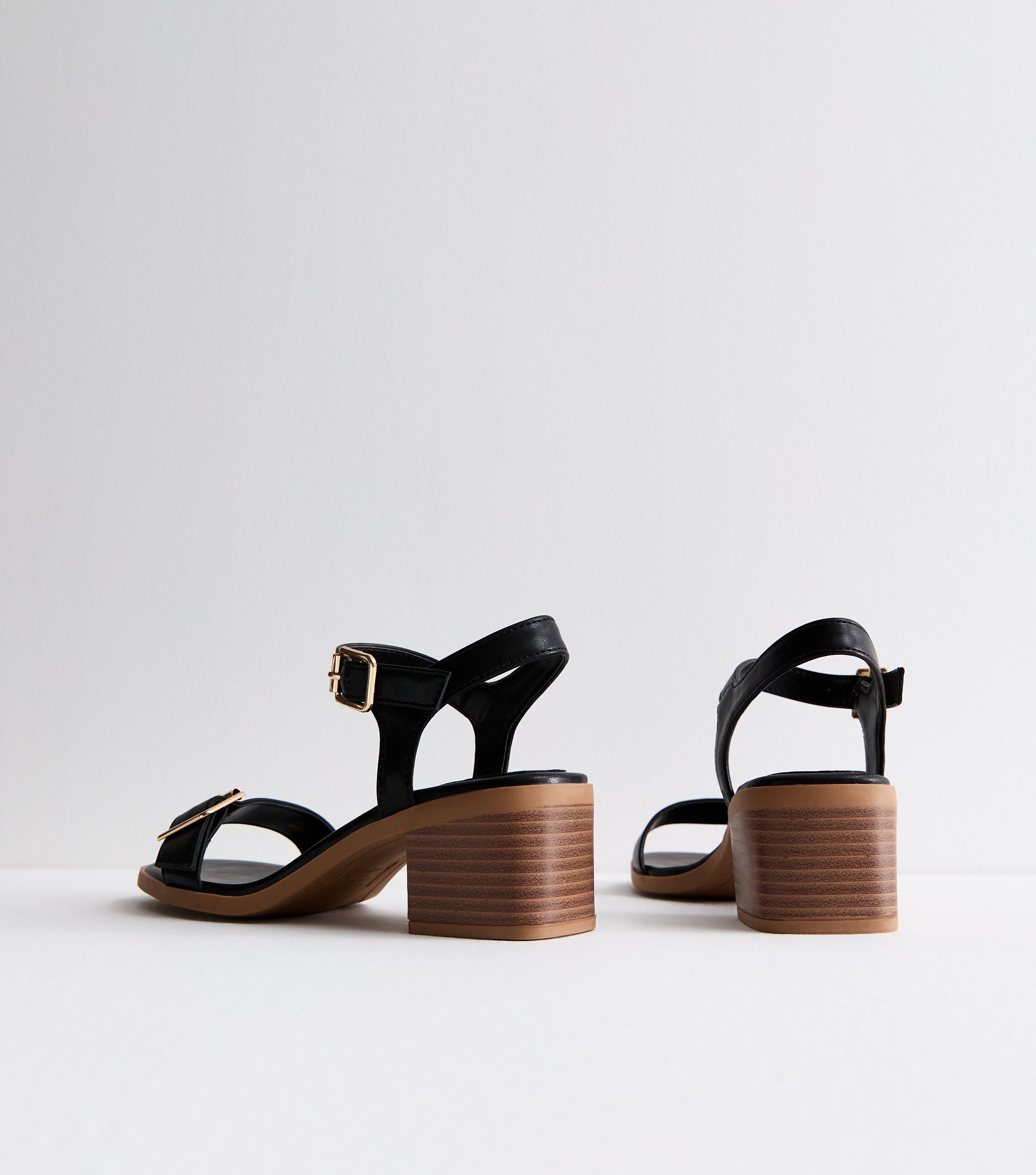 NEW LOOK BUCKLE DETAIL BLOCK HEEL SANDAL IN BLACK