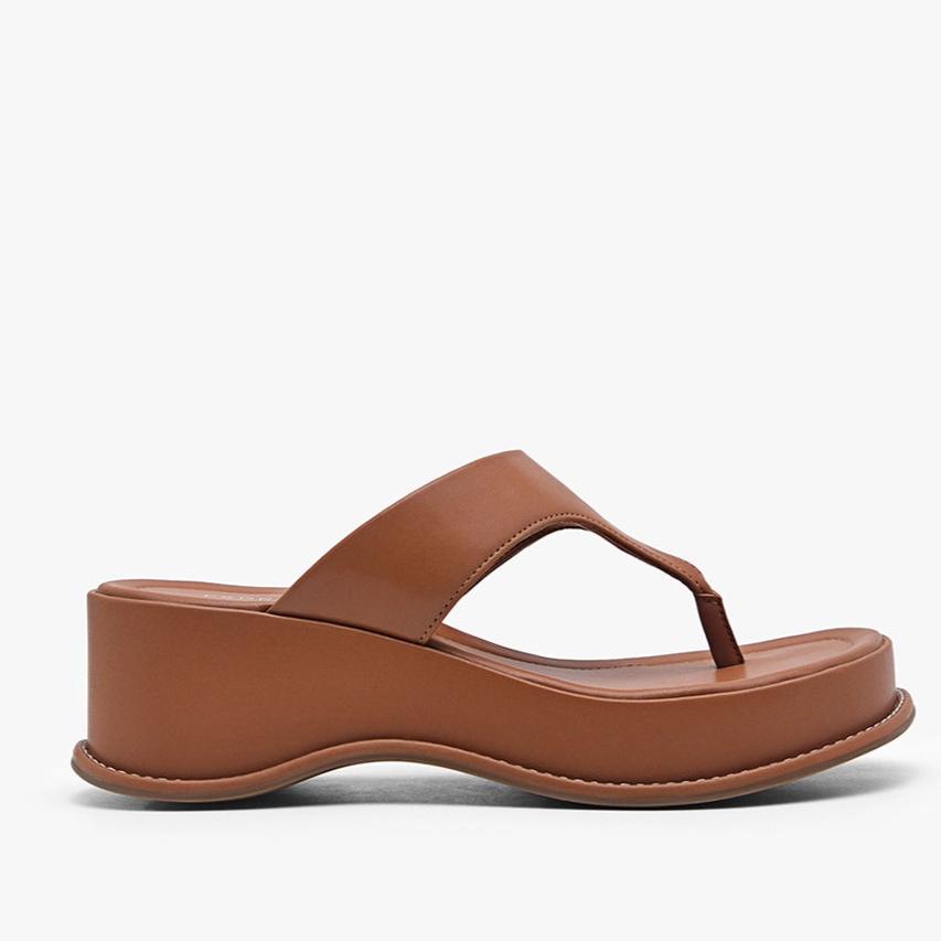 PEDRO WEDGE SLIPPERS IN TAN