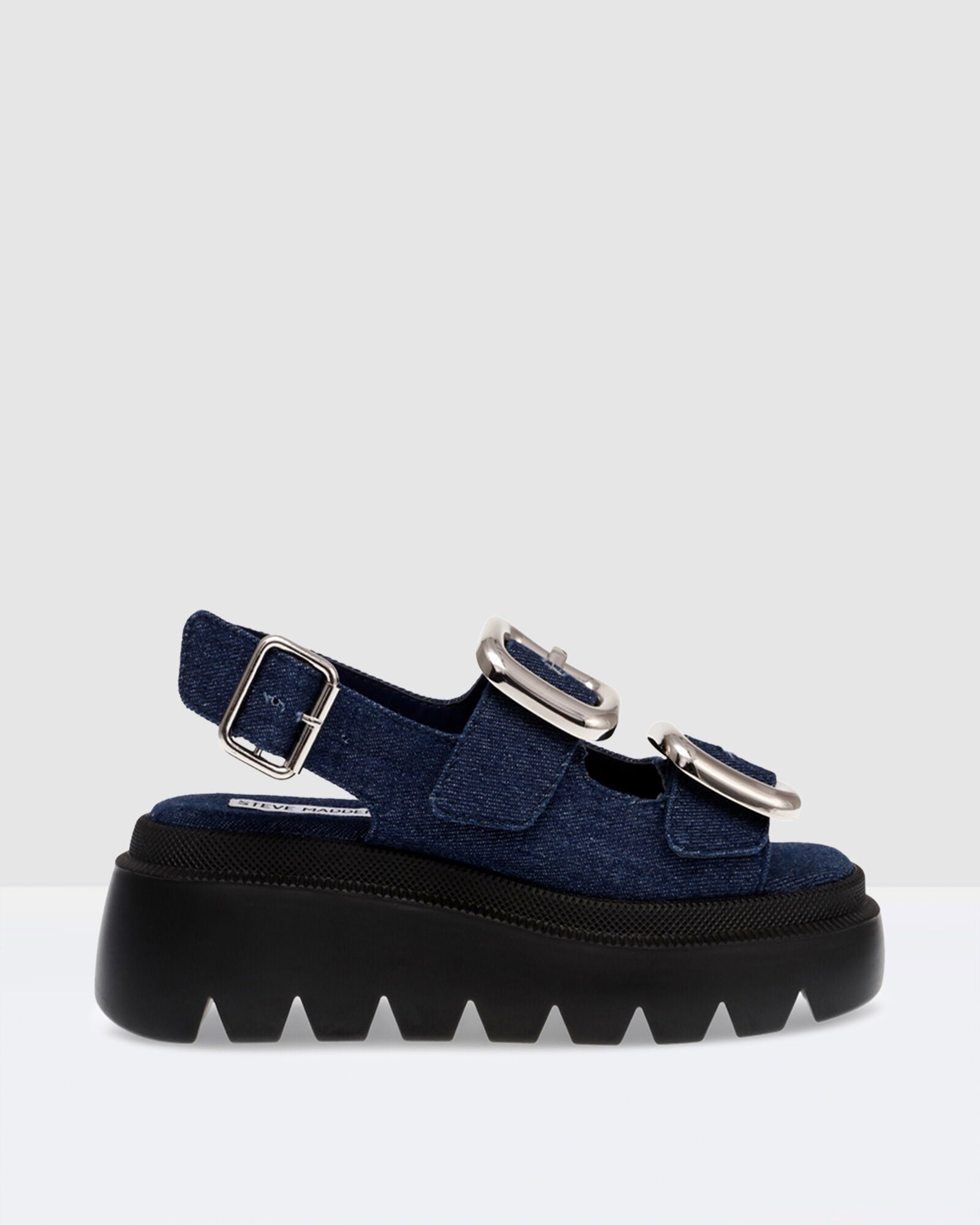 STEVE MADDEN BUCKLE DETAIL DENIM CHUNKY SANDAL IN BLUE