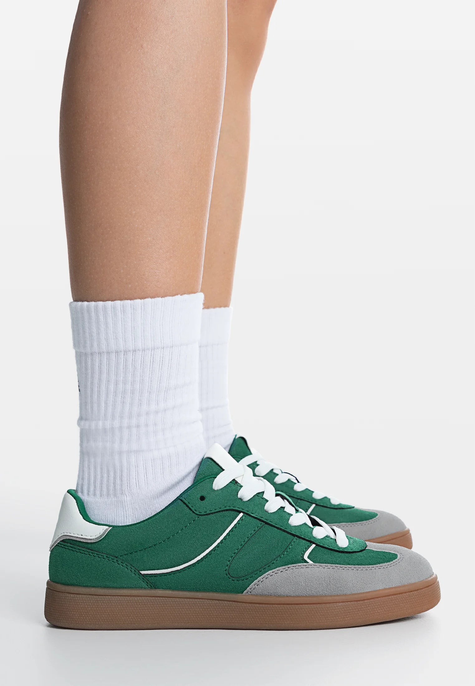 STRADIVARIUS CASUAL RETRO SNEAKERS IN GREEN