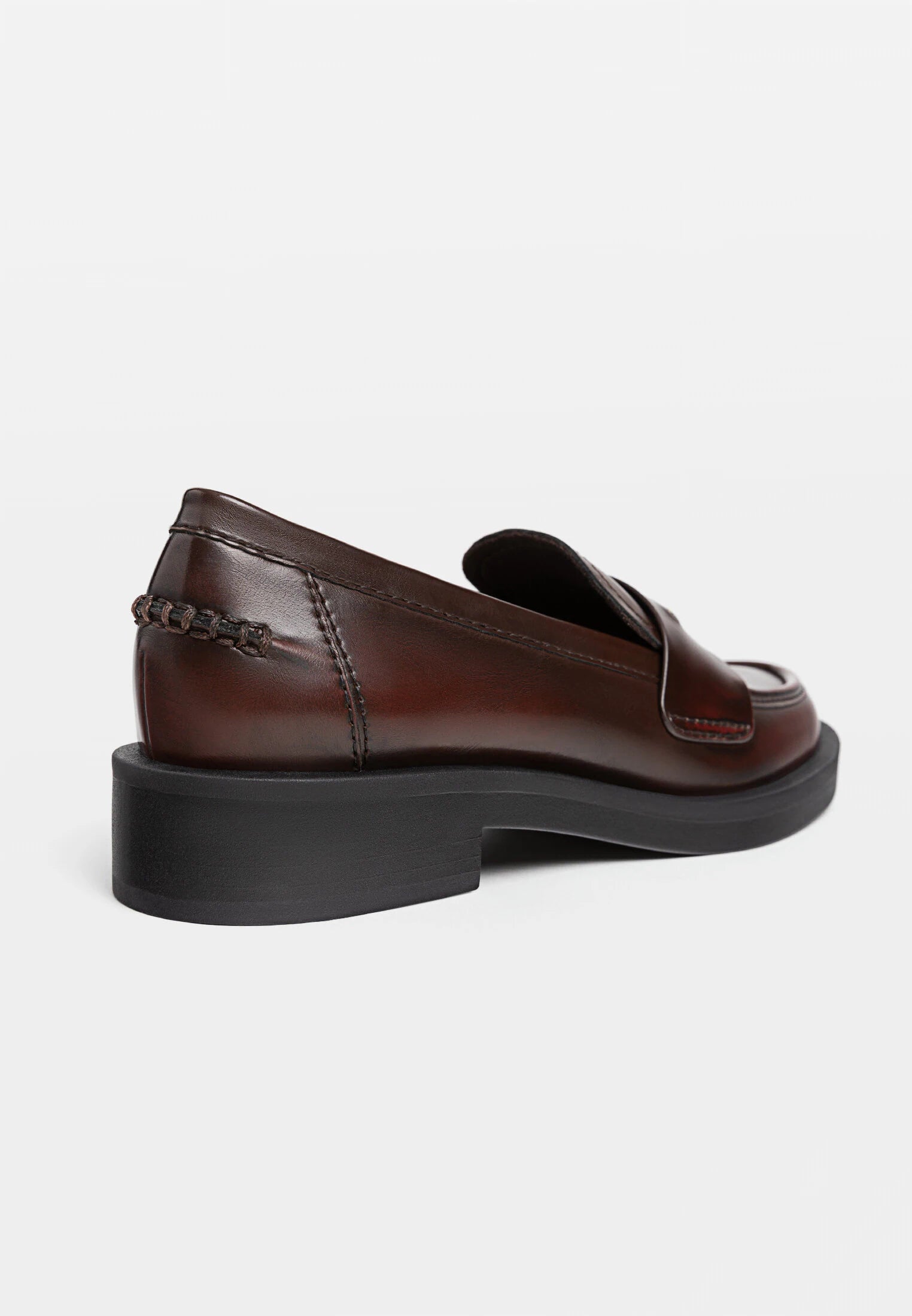 STRADIVARIUS PENNY LOAFERS IN BURGUNDY