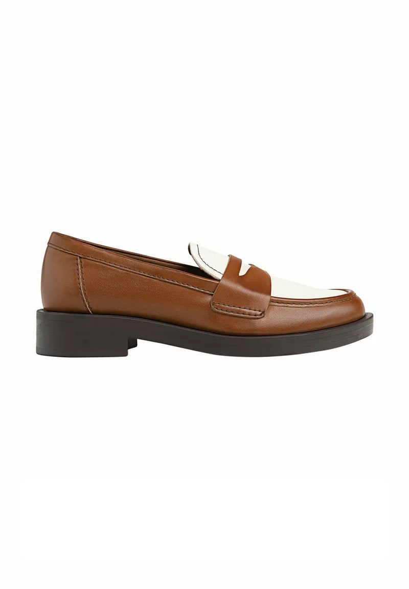 STRADIVARIUS PENNY LOAFERS IN TAN