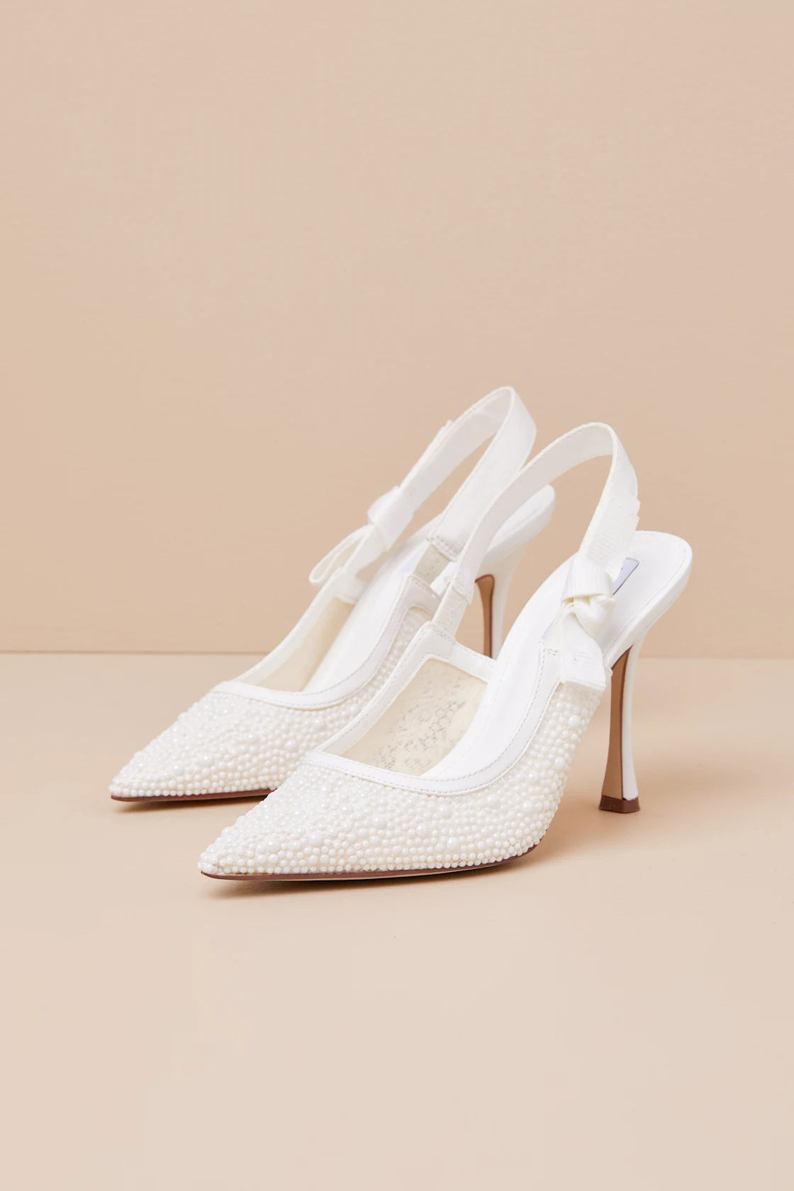 Steve Madden Pearl Pointed Toe Slingback Pump in White