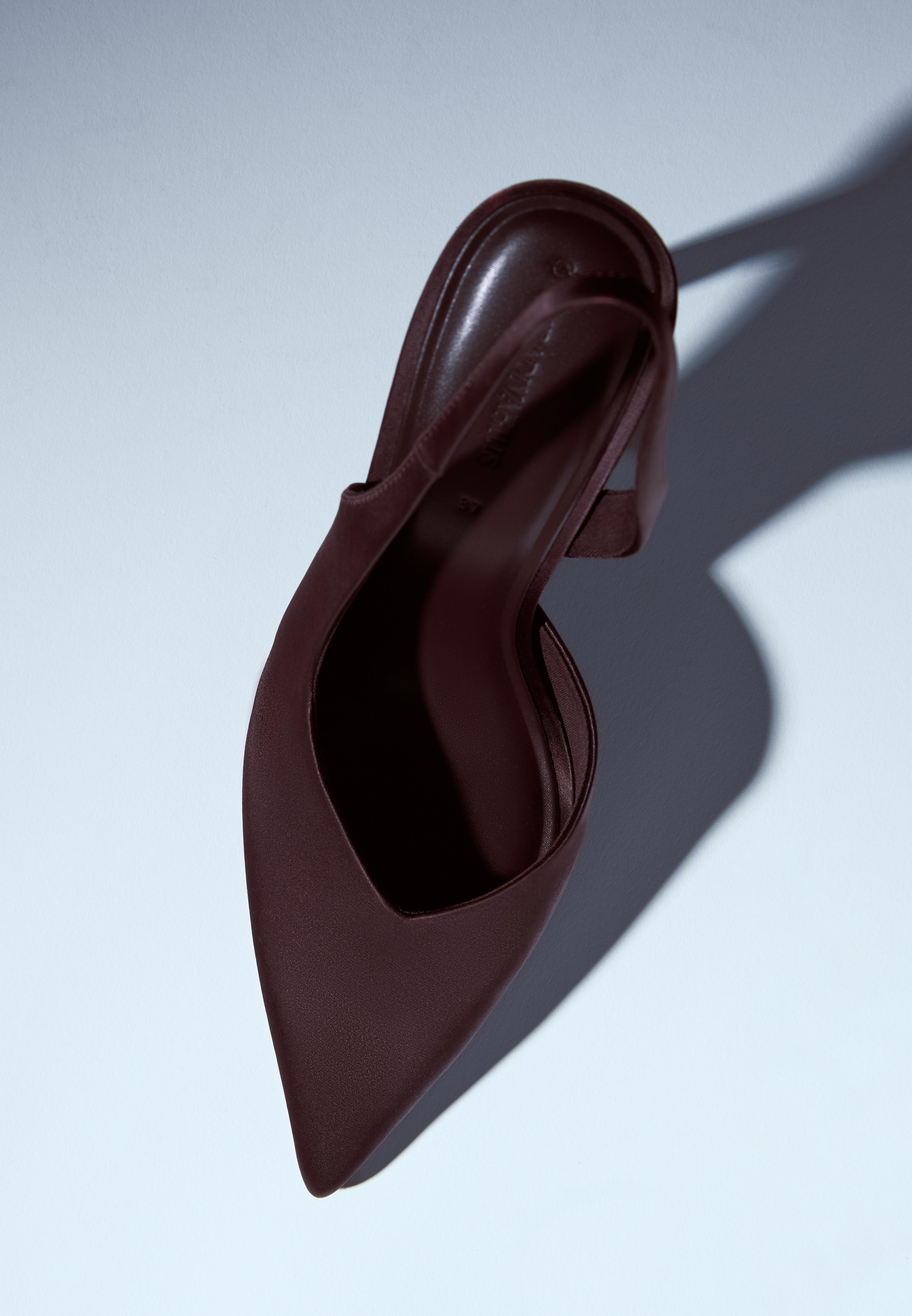 Stradivarius Pointed Toe Slingback Heels in Coffee