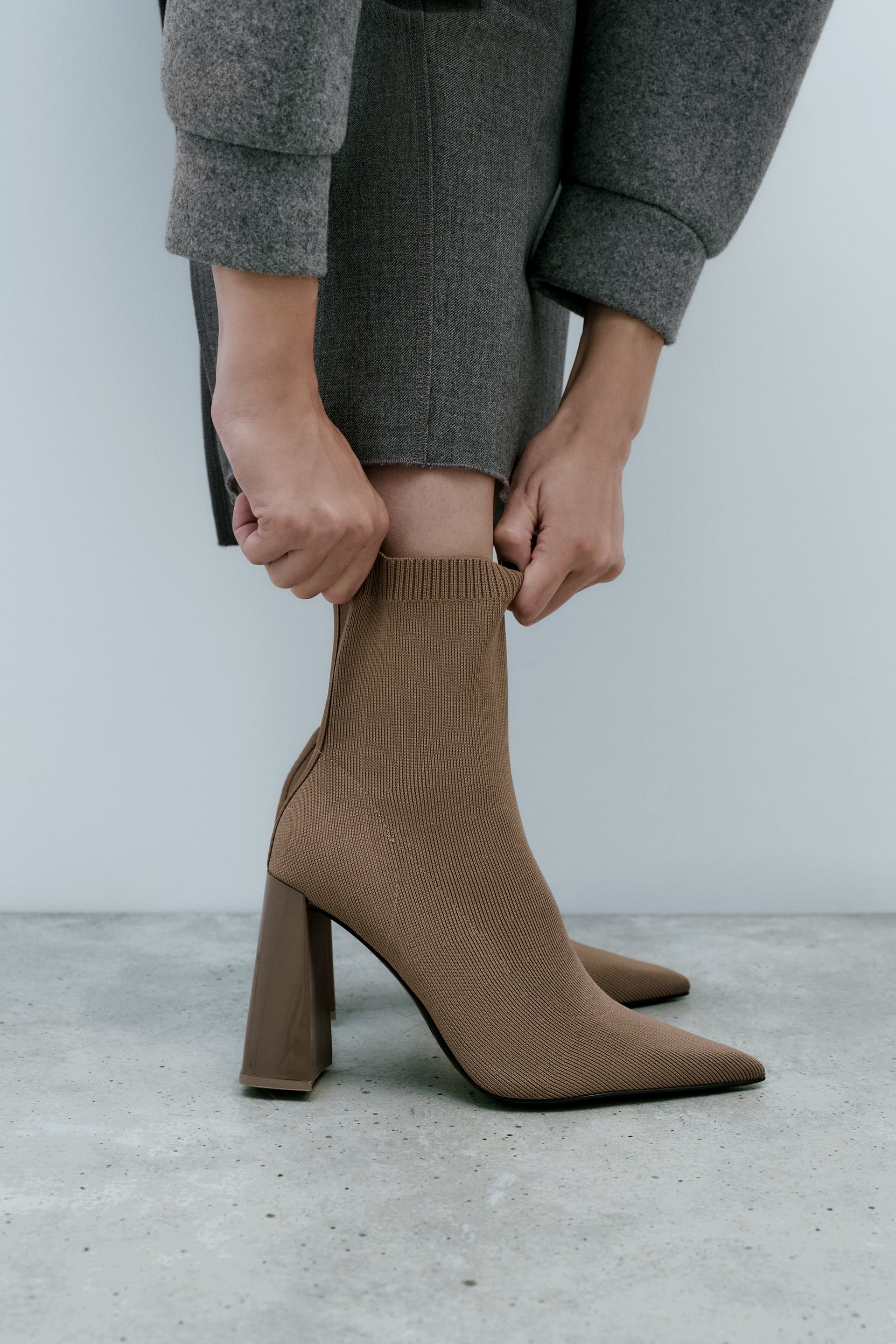 ZARA TAUPE POINTED TOE ELASTIC HEELED BOOTS