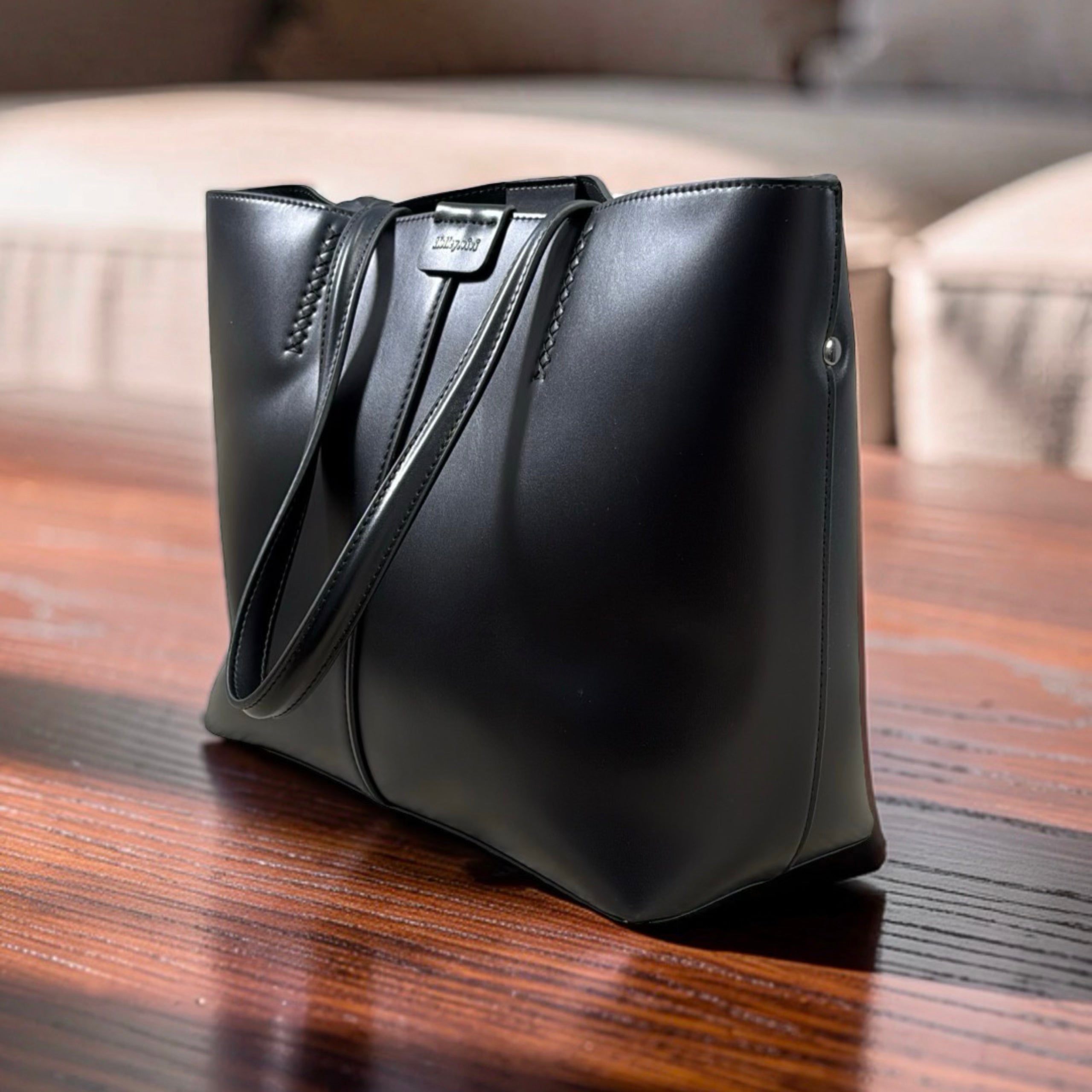 Holley Vivi Classic Tote in Black
