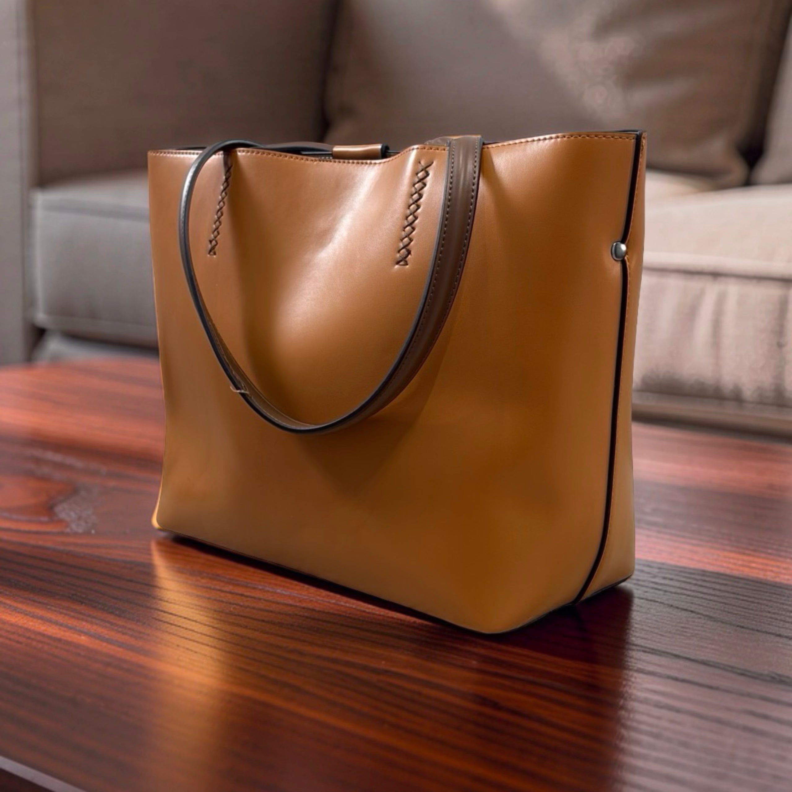 Holley Vivi Classic Tote in Tan