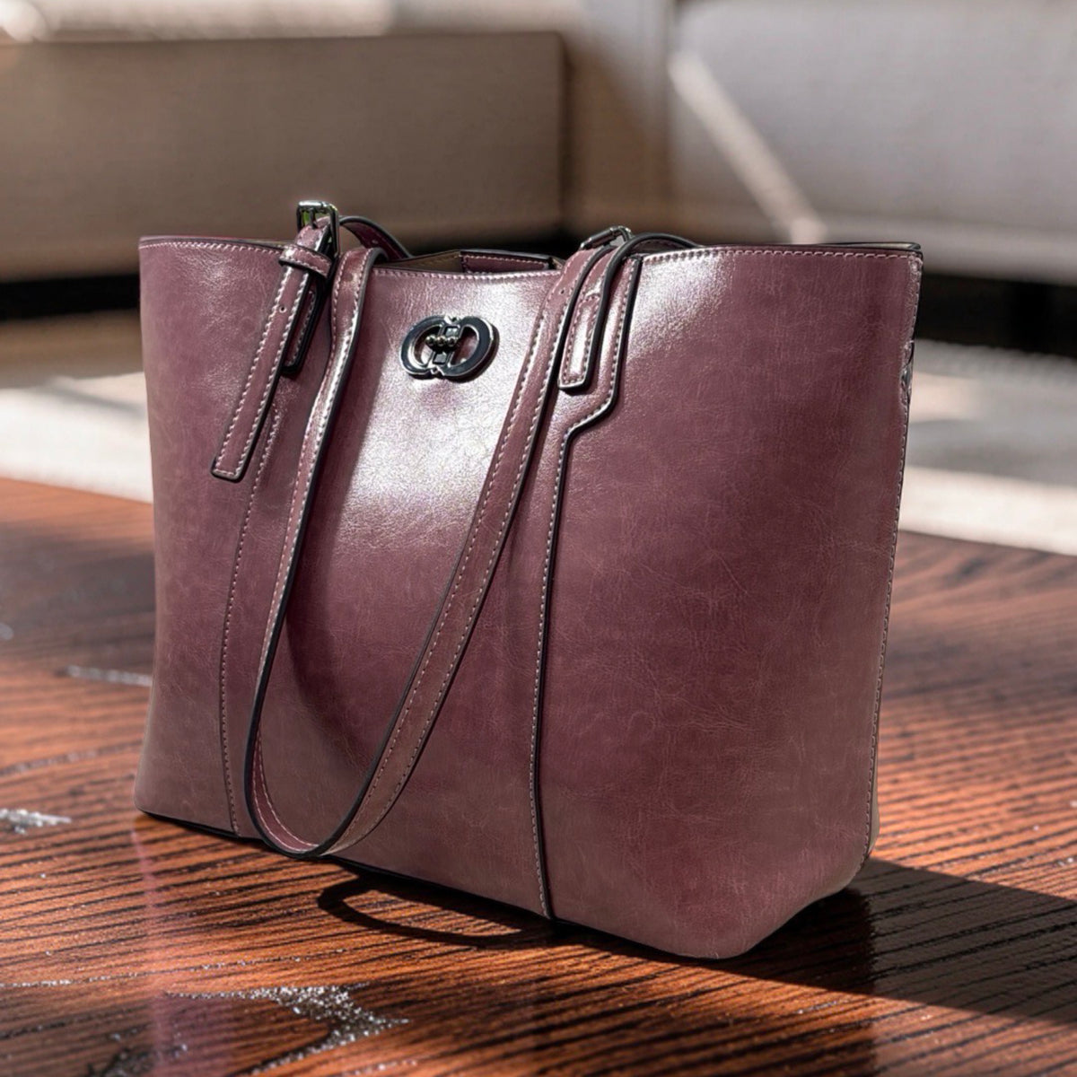 Holley Vivi Large Shoulder Bag in Pink
