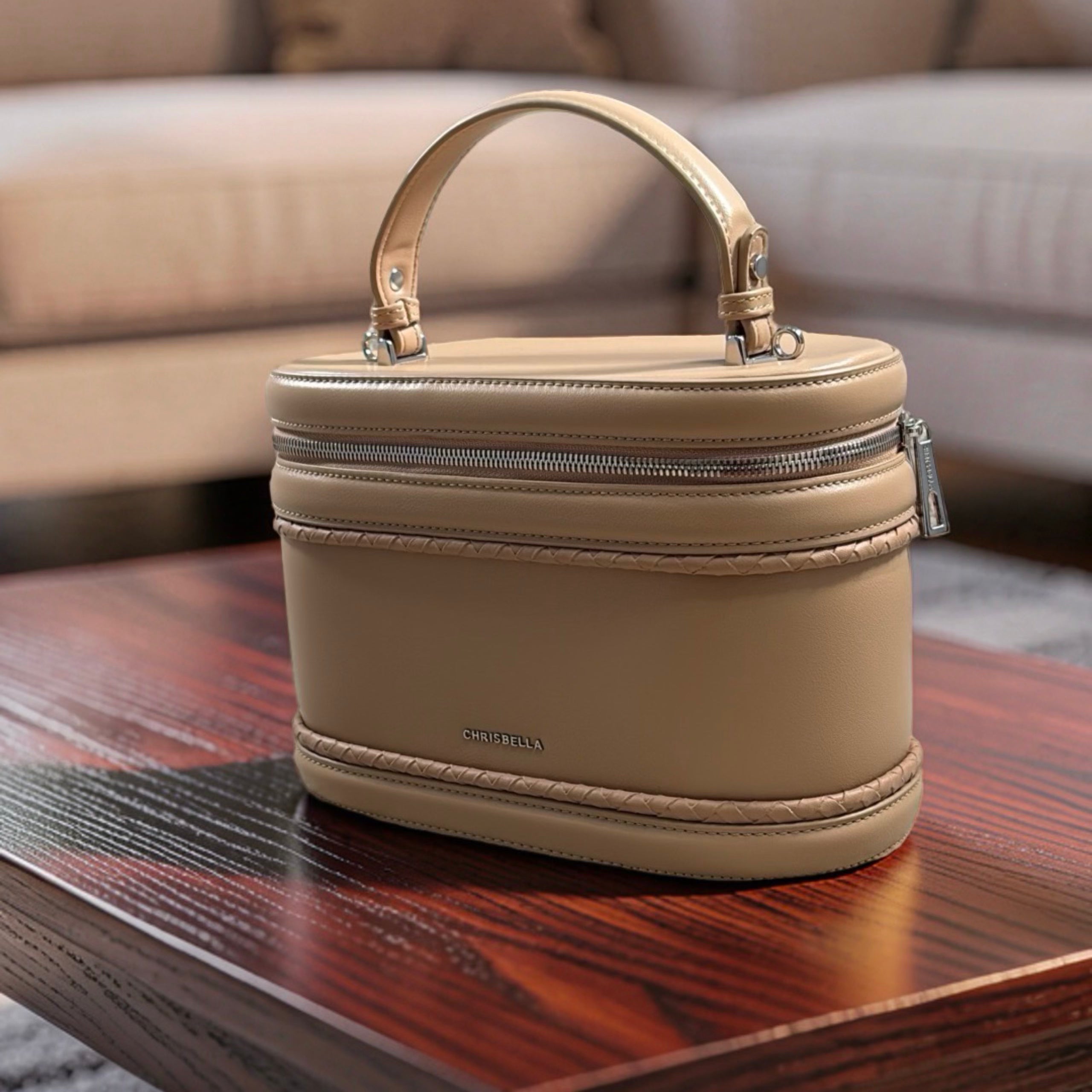 Chrisbella Top-Handle Bag with Tappings in Beige