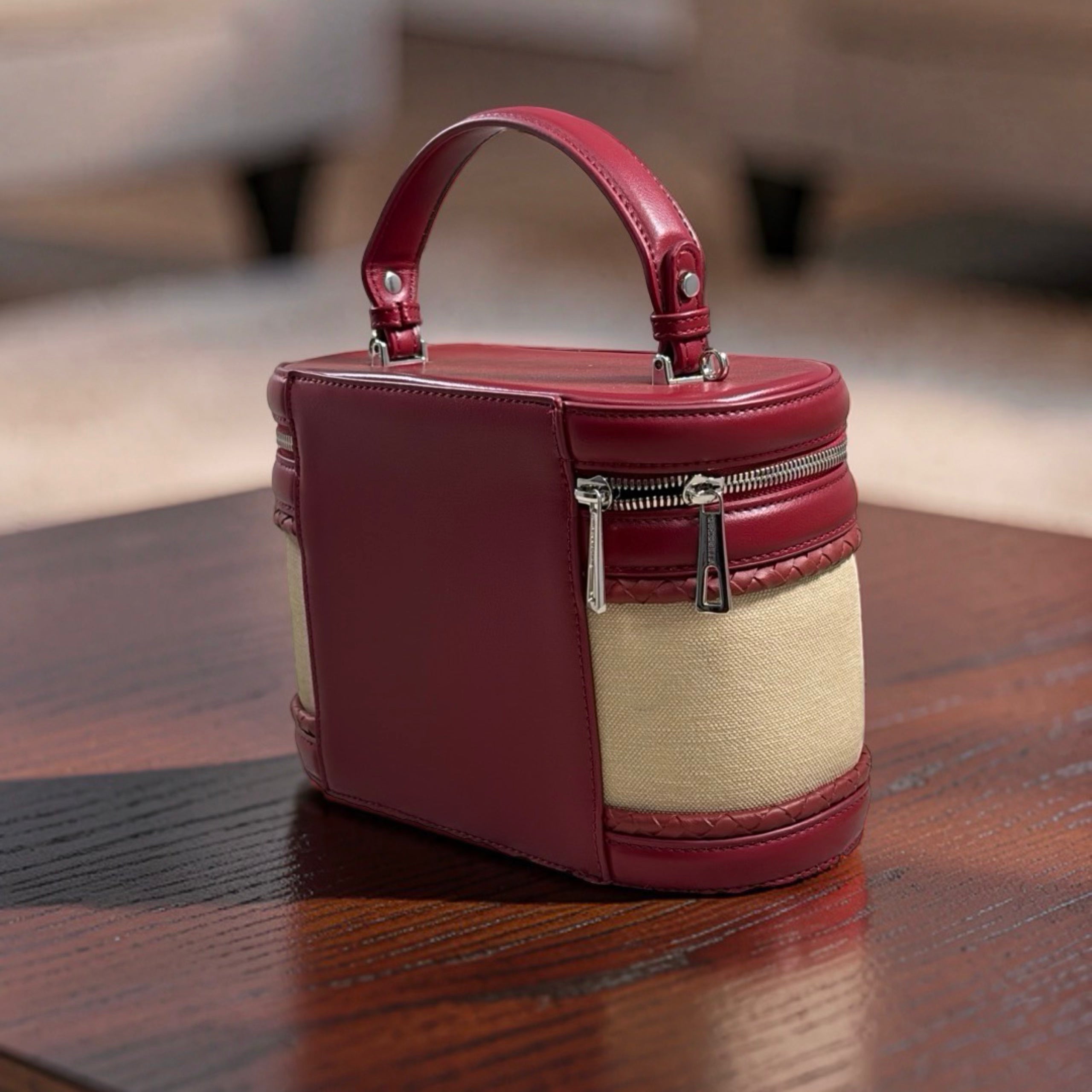 Chrisbella Top-Handle Bag with Tappings in Wine/Beige