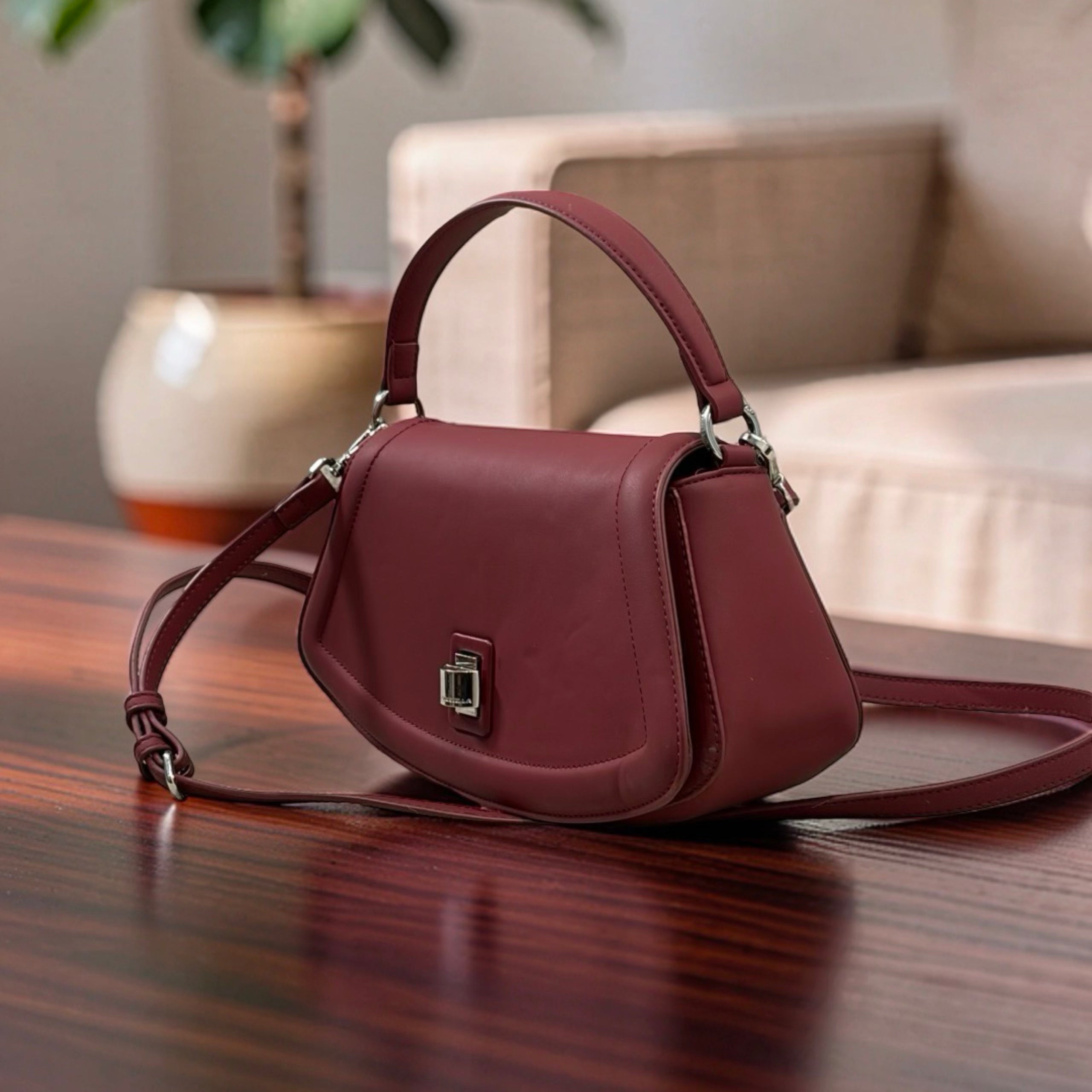 Chrisbella Top Handle Curve Bag in Wine