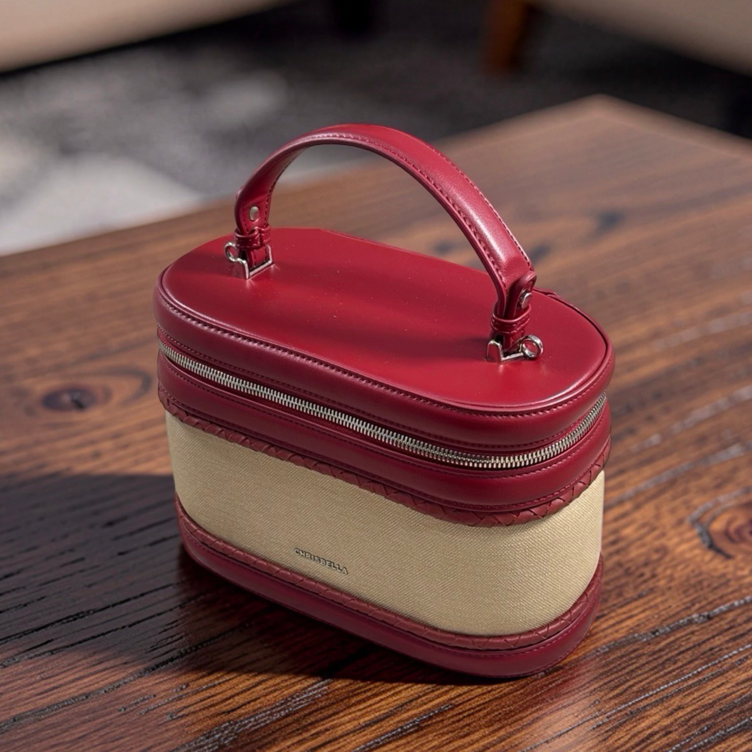 Chrisbella Top-Handle Bag with Tappings in Wine/Beige