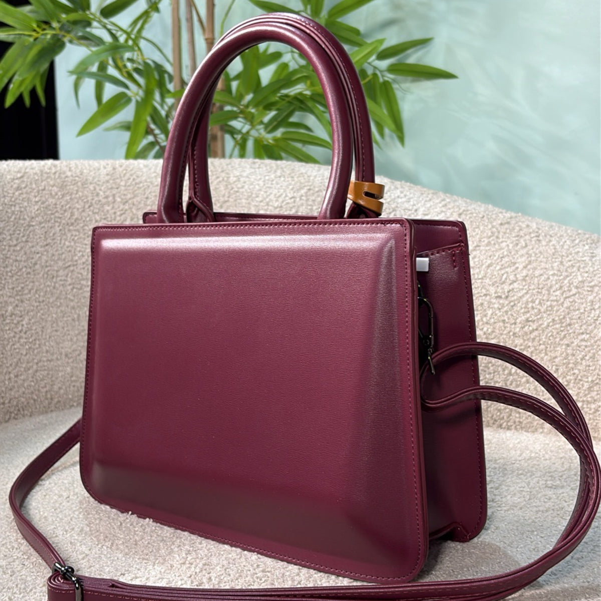Bagco Medium Structured Bag in Burgundy
