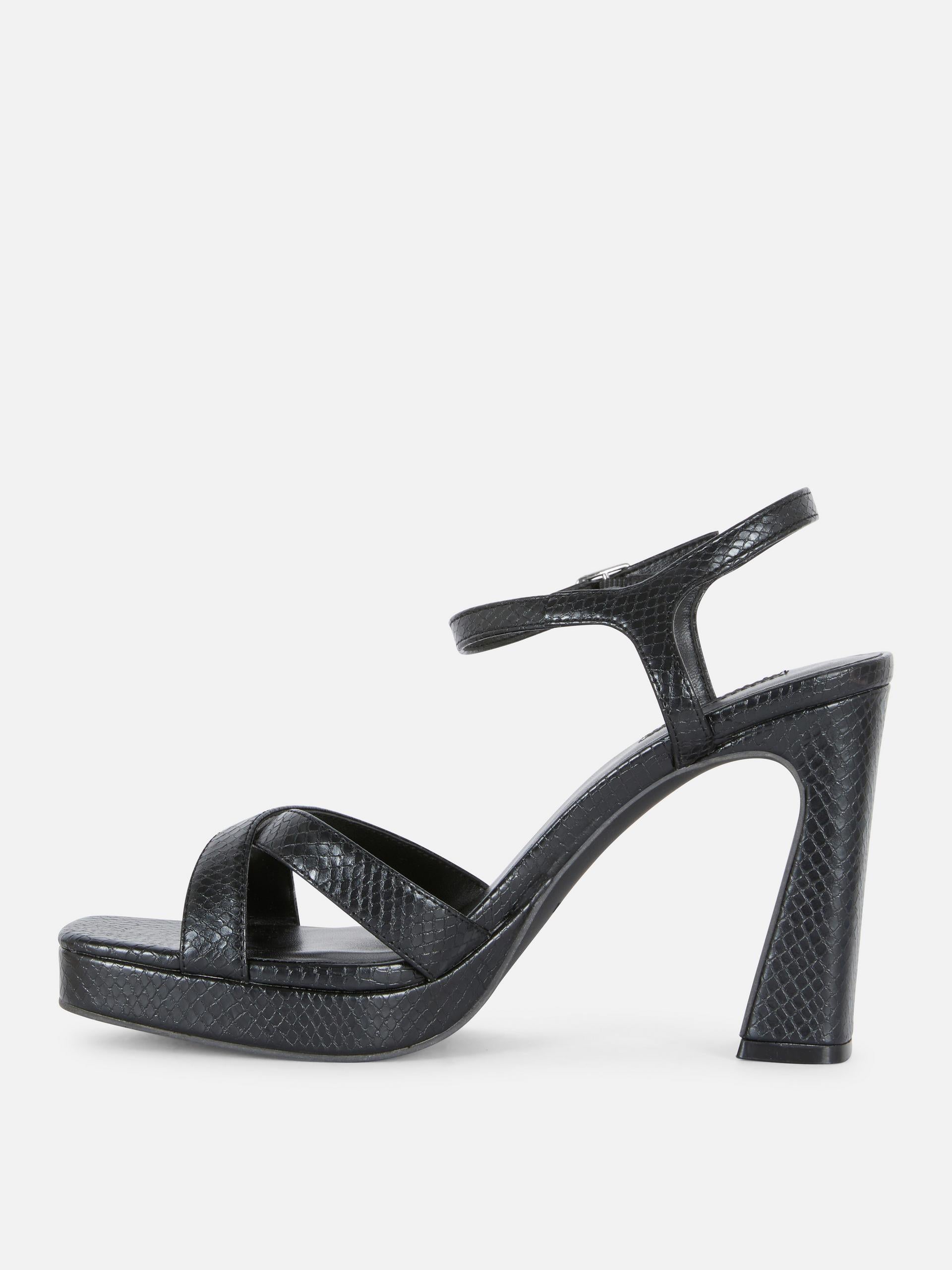 Primark sandals hot sale black